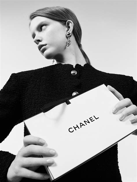 шоппер chanel|Chanel customer care.